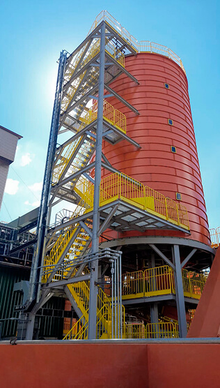 Silo Vertical com Rosca Extratora em Balanço