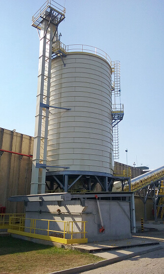 Silo Vertical com Rosca Extratora em Balanço